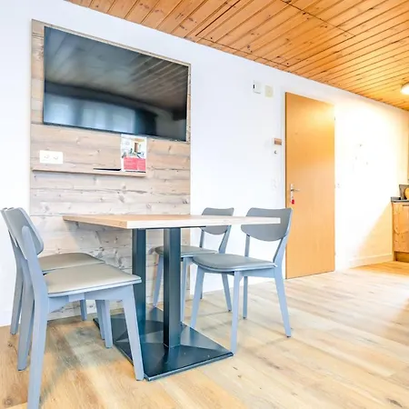 First - Aare Jungfrau Ag * 그린델발트