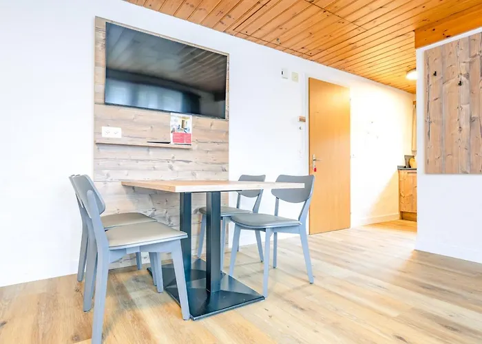 First - Aare Jungfrau Ag * Grindelwald