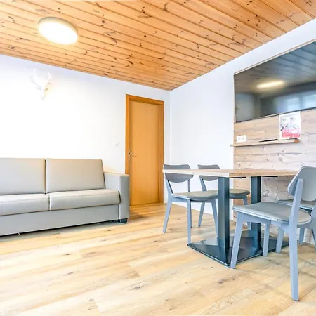 Apartment First - Aare Jungfrau Ag Grindelwald